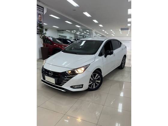 NISSAN VERSA 1.6 16V FLEX SR XTRONIC NISSAN VERSA 1.6 16V FLEX SR XTRONIC